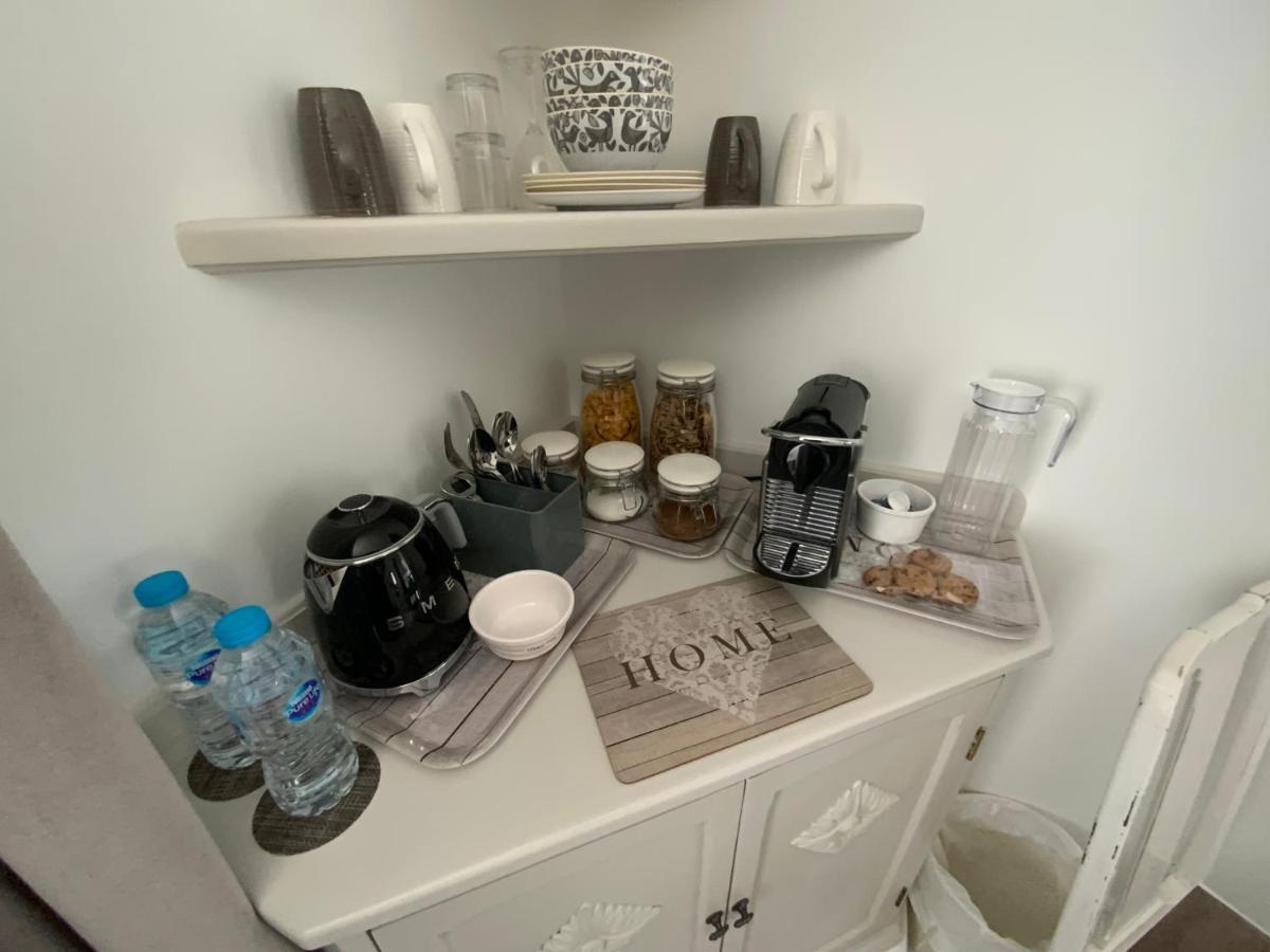 The Knightwood Oak A Luxury King Size En-Suite Space - Lymington New Forest With Totally Private Entrance - Key Box Entry - Free Parking & Private Outdoor Seating Area - Town ,Shops , Pubs & Solent Way Walking Distance & Complimentary Breakfast Items 外观 照片